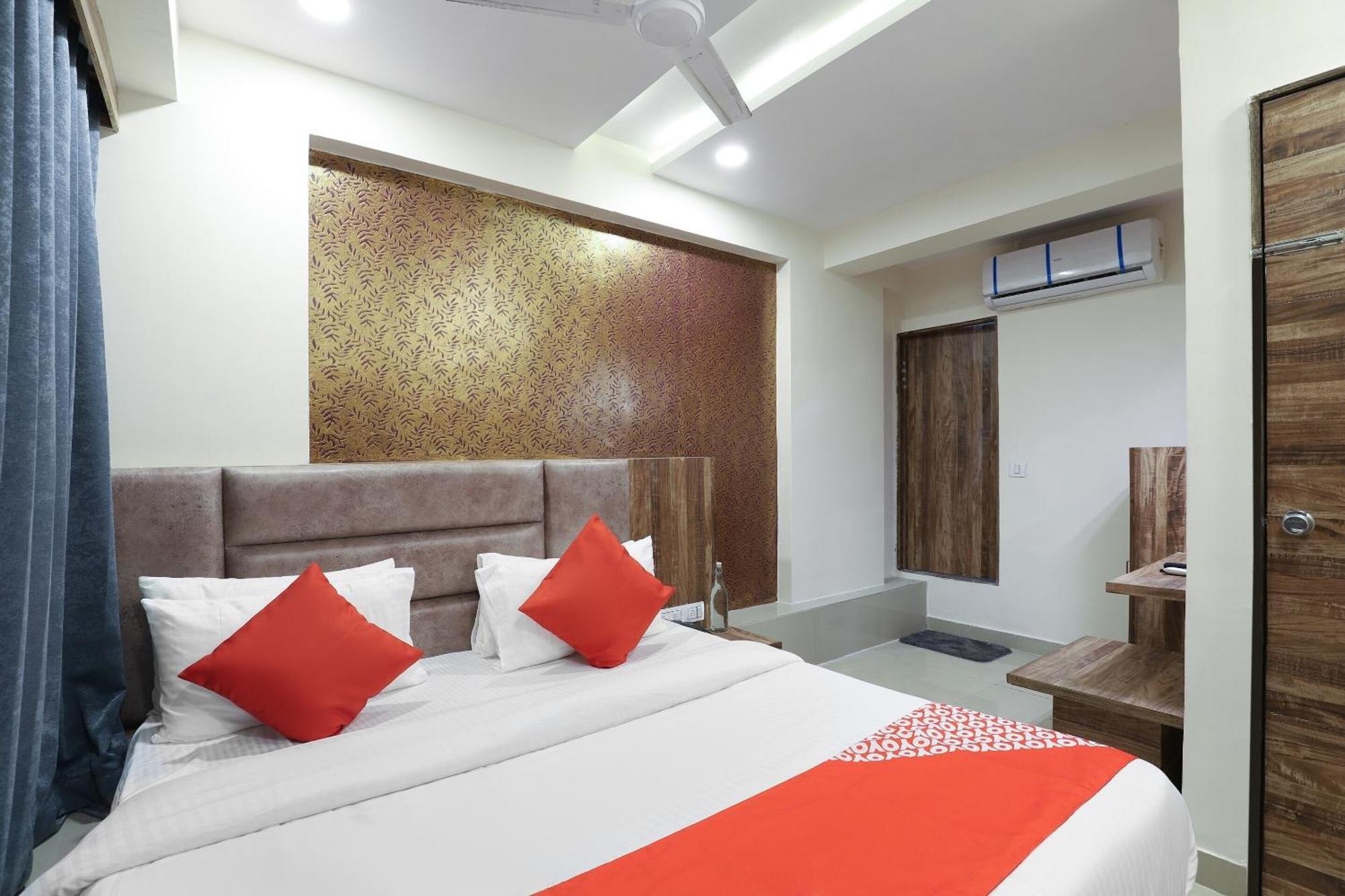OYO 37068 Hotel Dream Stay Sarkhej Exterior foto